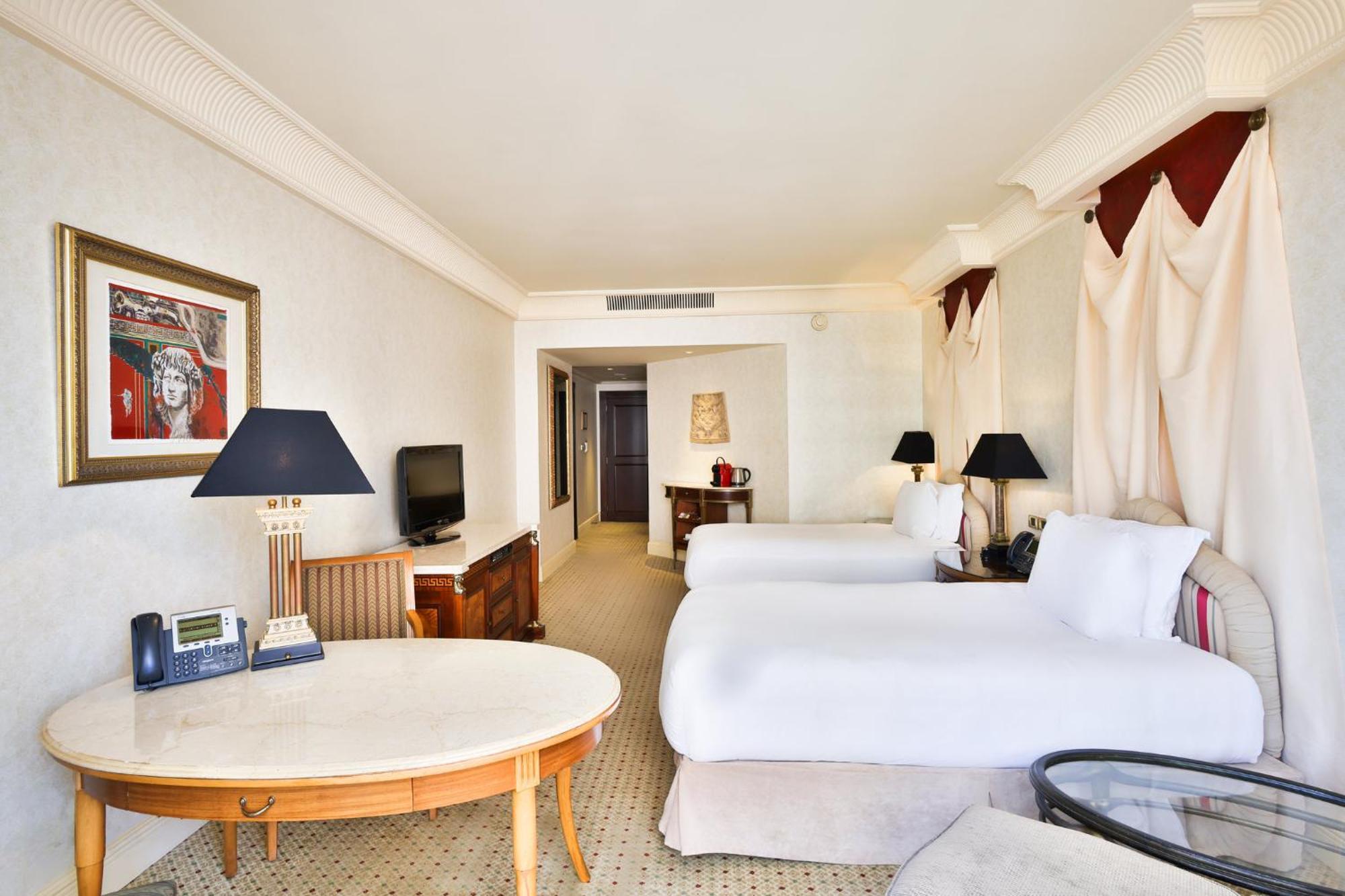 Resort Intercontinental Phoenicia By Ihg